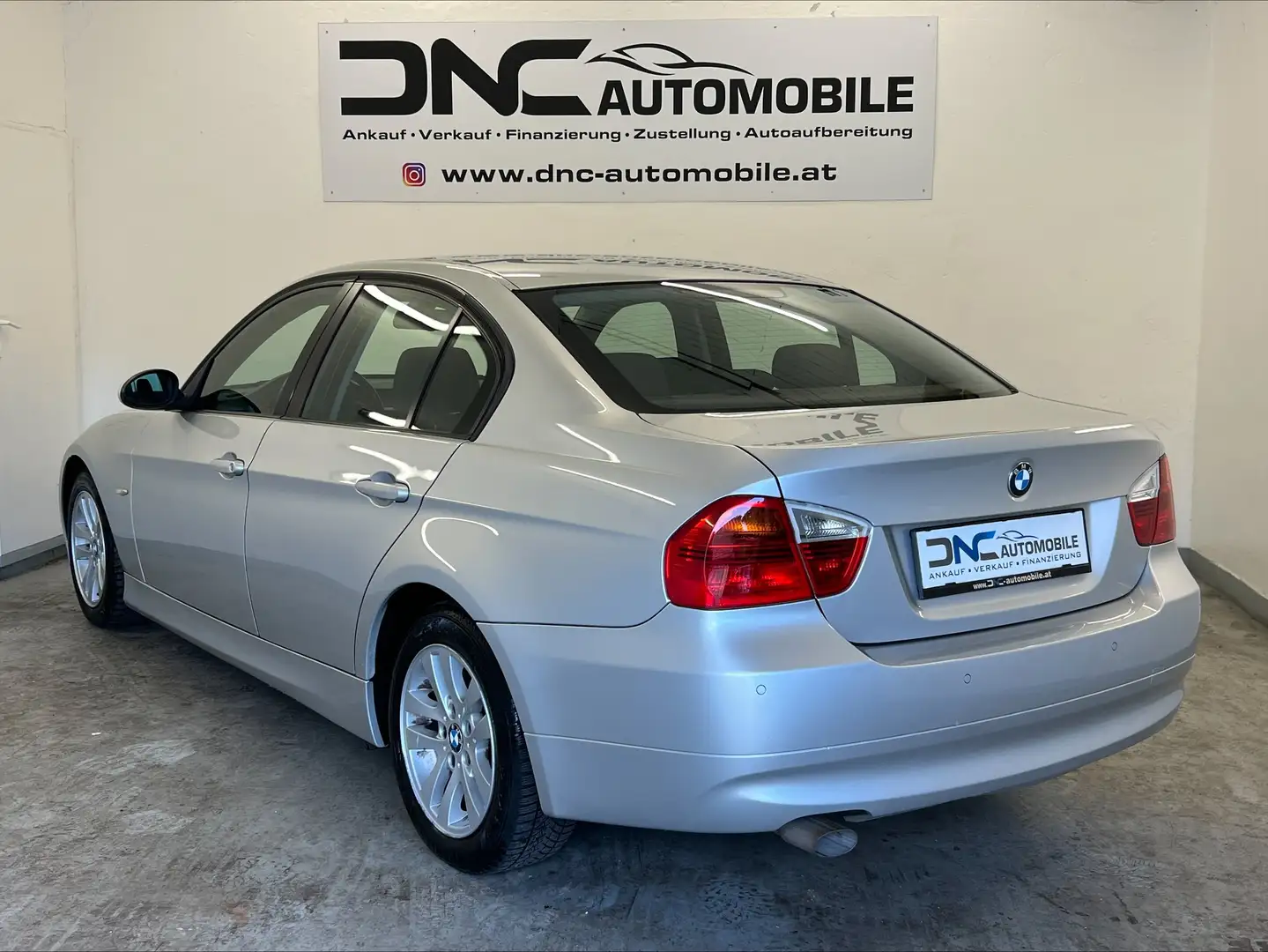 BMW 320 d E90 Österreich-Paket*XENON* Grau - 2