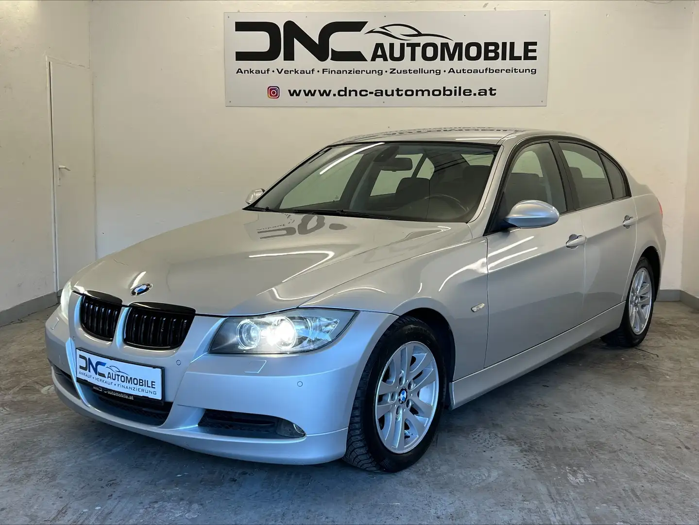 BMW 320 d E90 Österreich-Paket*XENON* Grau - 1