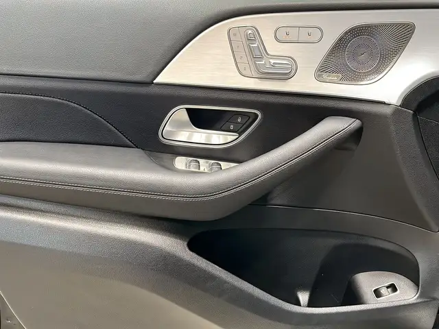 Mercedes-Benz 450 view 14
