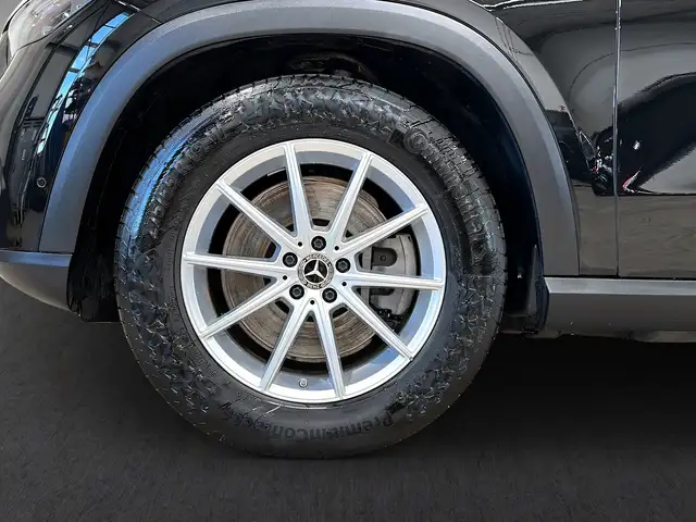 Mercedes-Benz 450 view 4