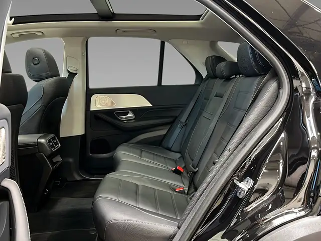 Mercedes-Benz 450 view 10