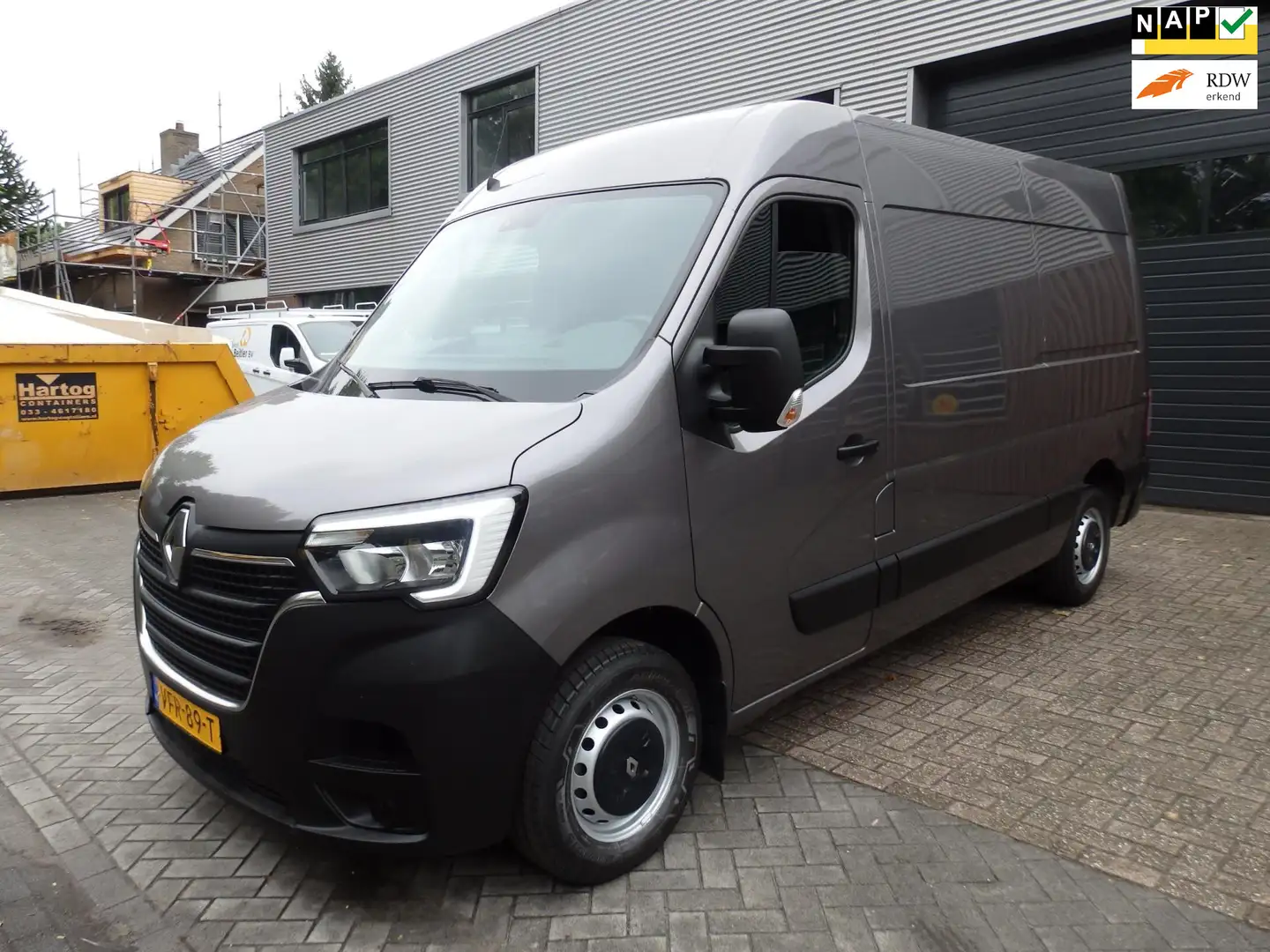 Renault Master T35 2.3 dCi 150 PK AUTOMAAT L2H2 AIRCO NAVI PDC Grau - 1