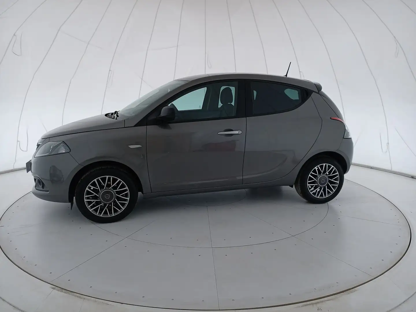 Lancia Ypsilon III 2021 1.0 firefly hybrid Platino s&s 70cv Grigio - 2