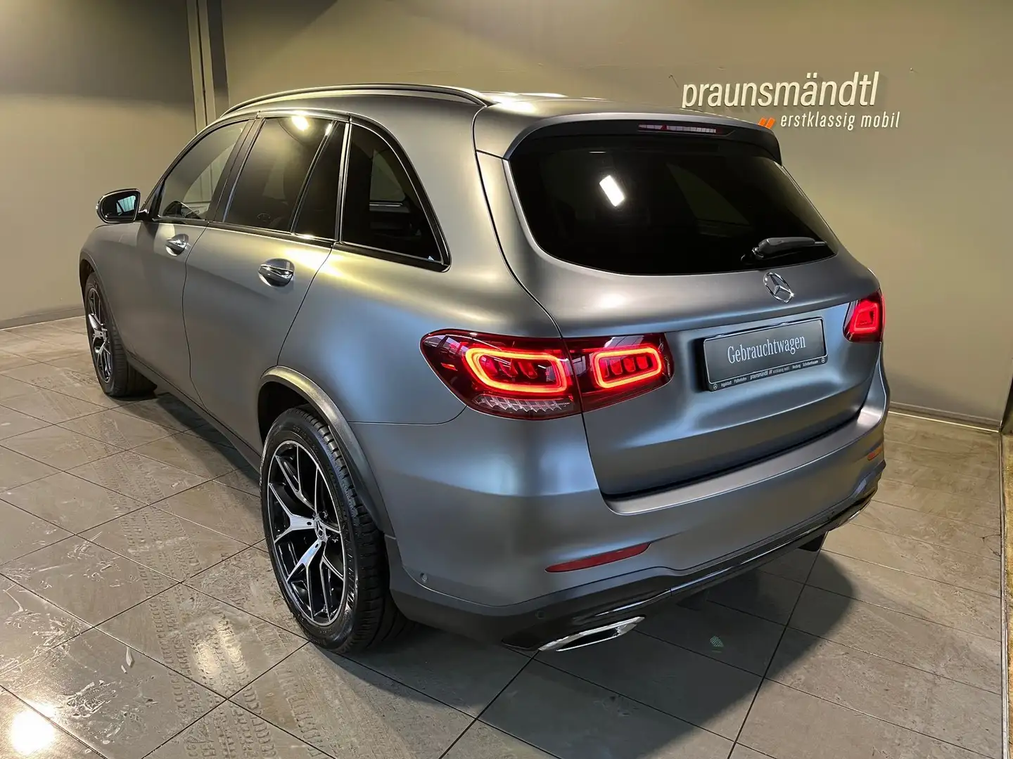 Mercedes-Benz GLC 400 d 4M AMG Night StaHzg/Soun/AHK/Ambi/Kame Gris - 2