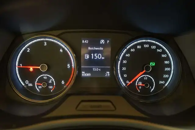 Volkswagen Transporter view 21
