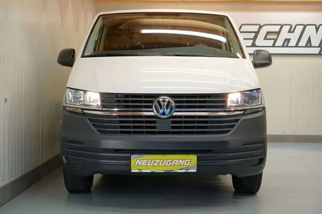 Volkswagen Transporter view 9