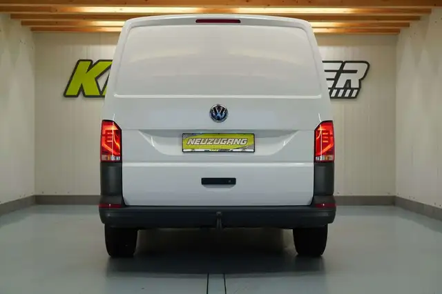 Volkswagen Transporter view 5