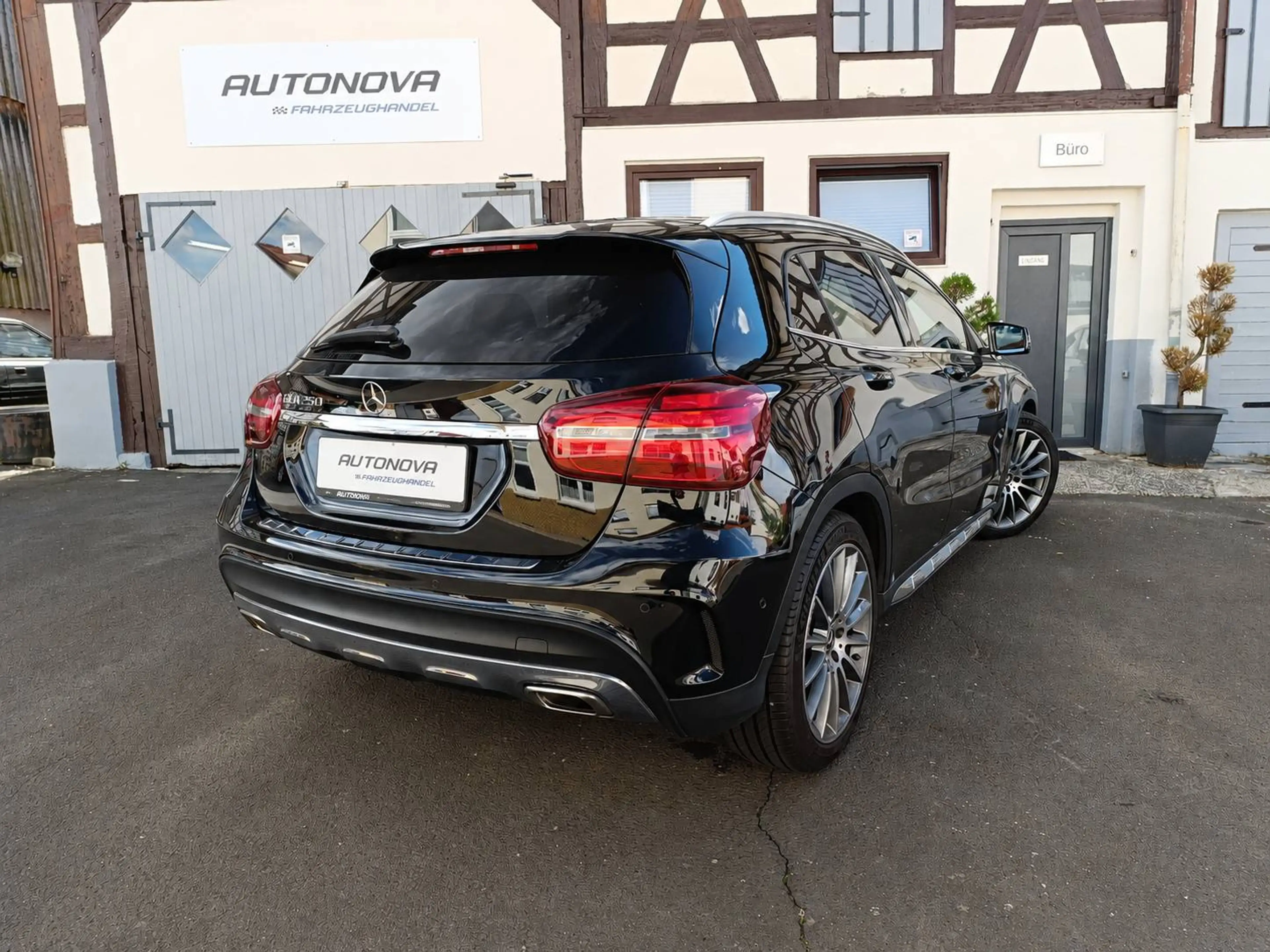 Mercedes-Benz GLA 250 GLA 250 4Matic — photo 5