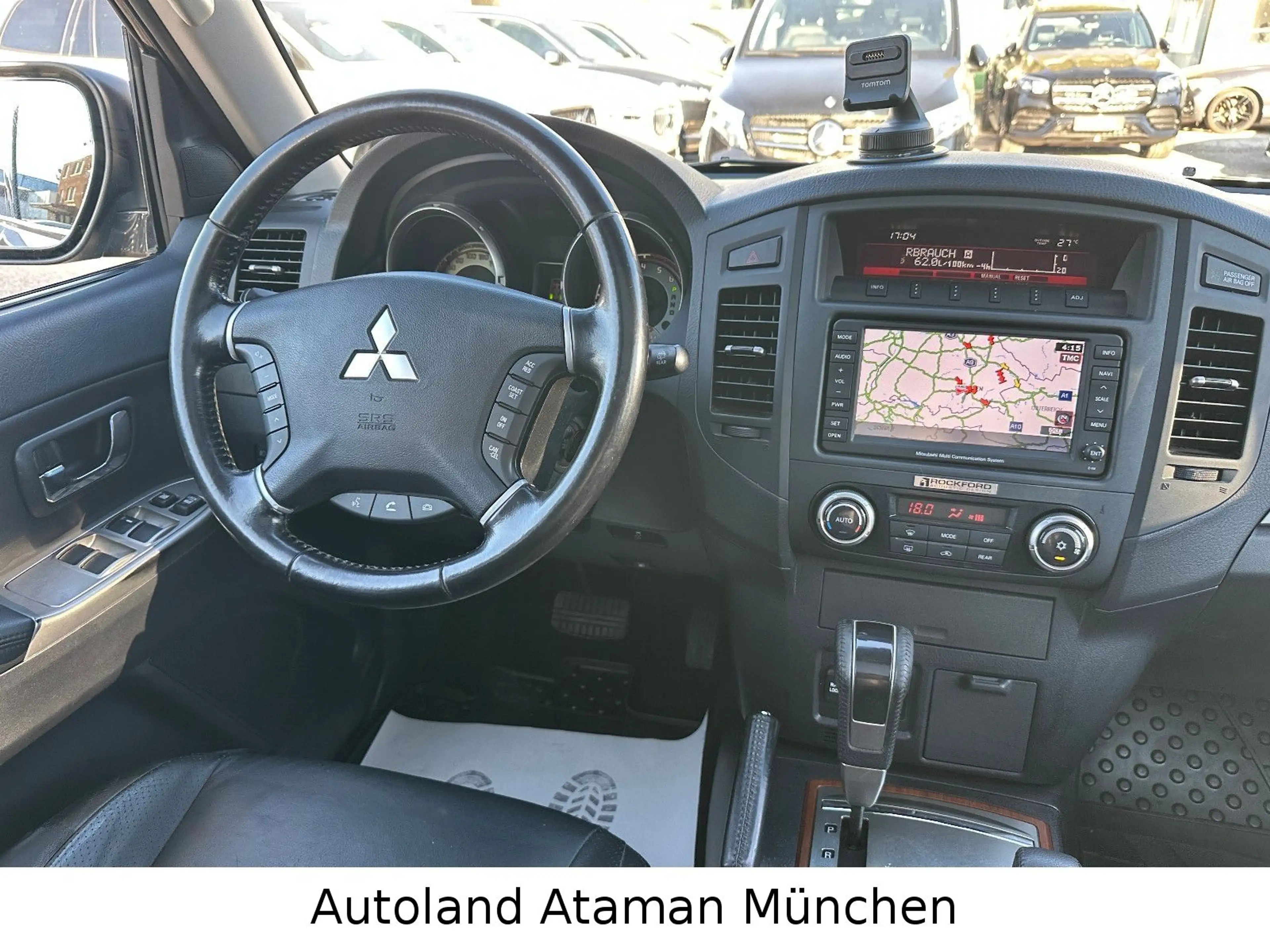 Mitsubishi Pajero 3.2 DI-D *Instyle* Auto. 7-Sitz/Pano/Lede — photo 11