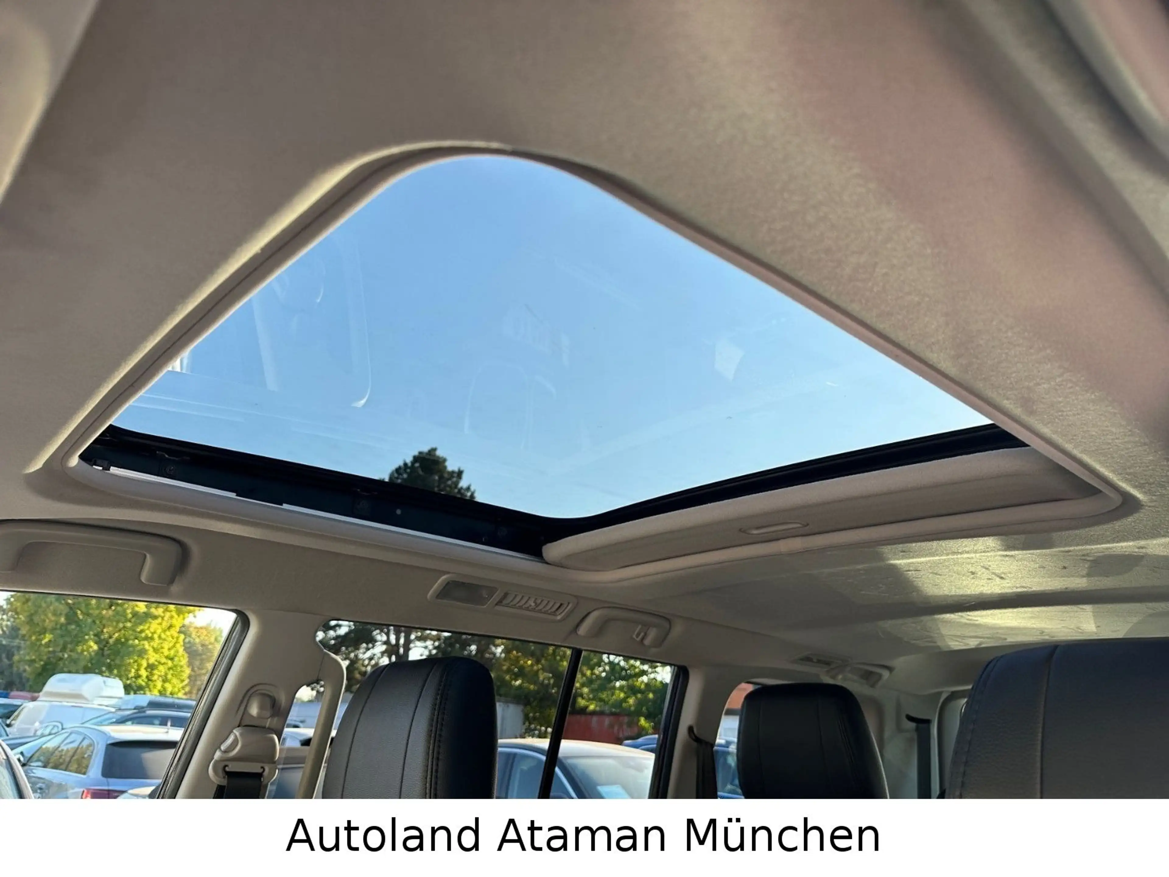 Mitsubishi Pajero 3.2 DI-D *Instyle* Auto. 7-Sitz/Pano/Lede — photo 14