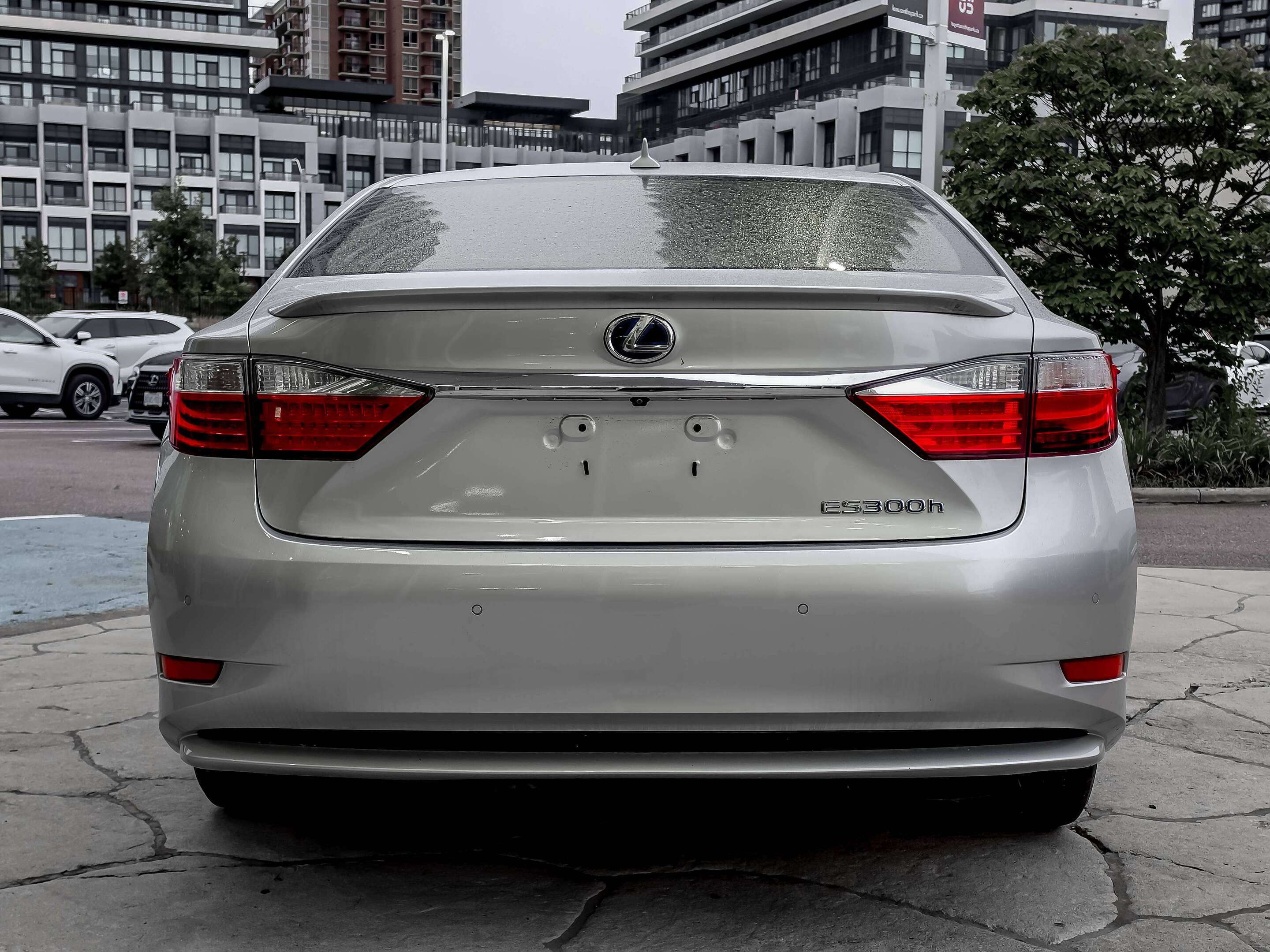 2013 Lexus ES 300H | Executive Pkg | Safety Certified — снимка 1