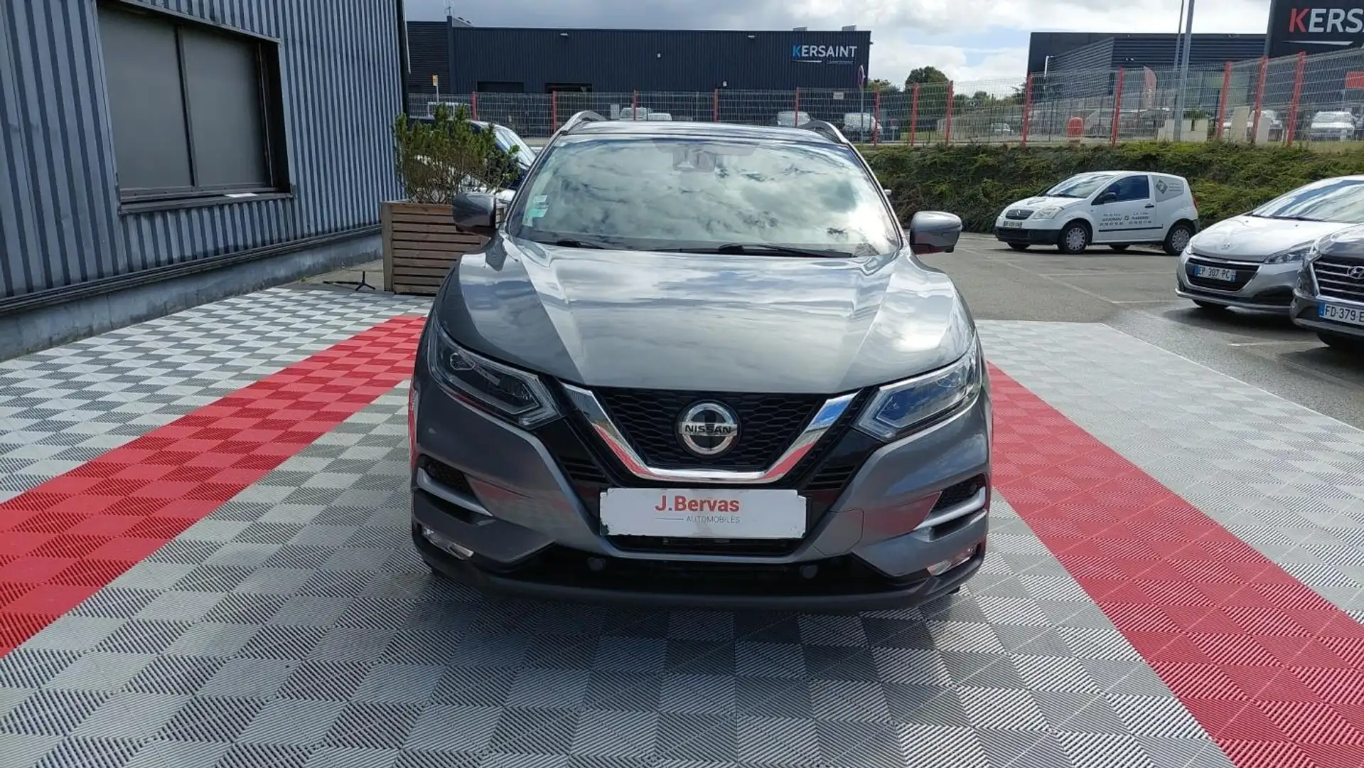 Nissan Qashqai 1.6 dCi 130 Xtronic N-Connecta Gris - 2