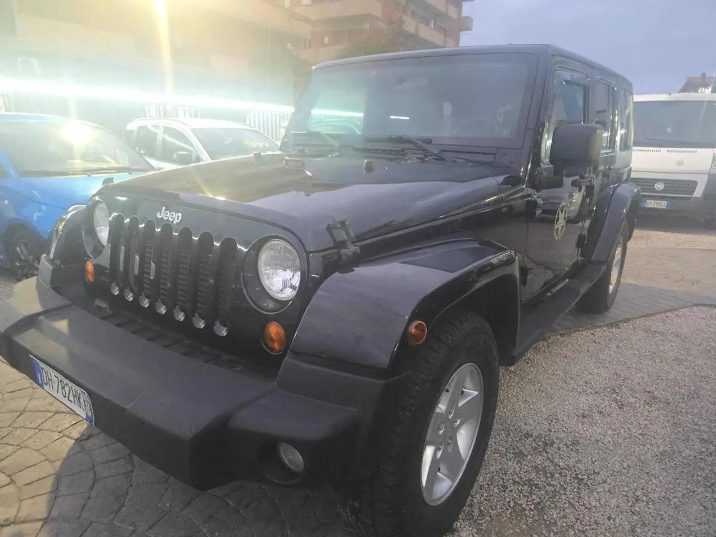 Jeep Wrangler Unlimited 2.8 CRD DPF Sahara Auto Fekete - 1