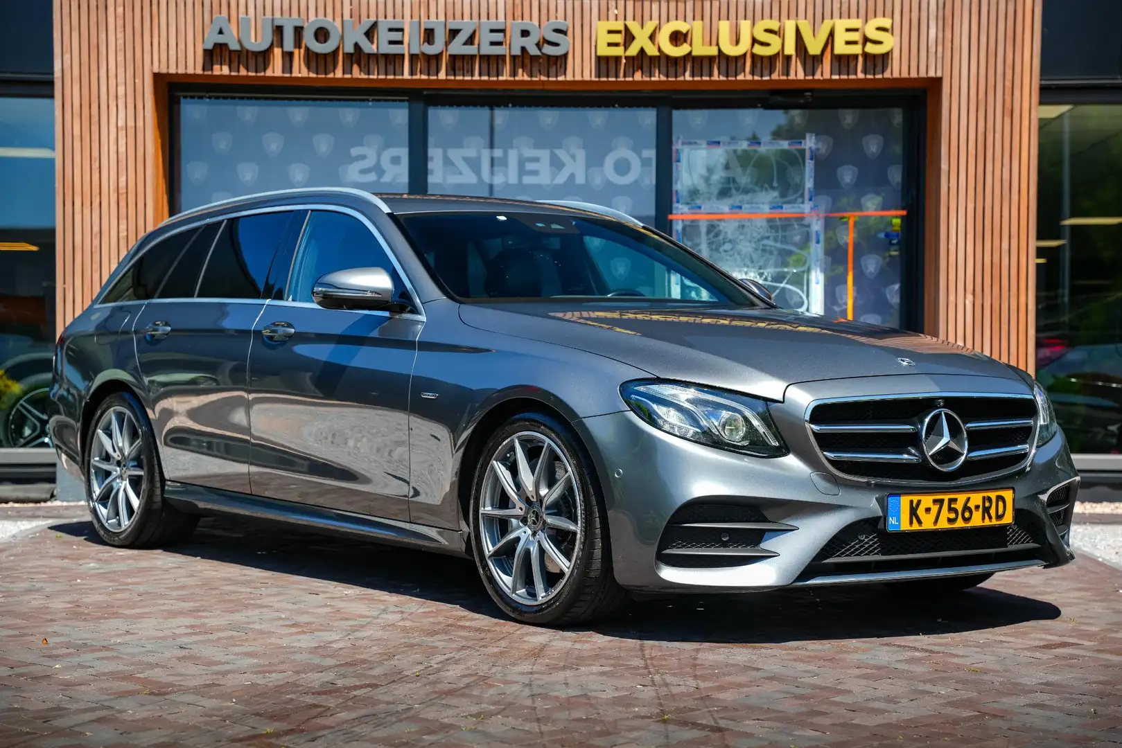 Mercedes-Benz E 220 Estate d Sport Edition AMG Widescreen 360 Camera T Grijs - 1