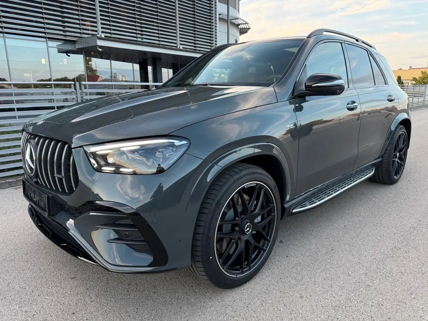Mercedes-Benz GLE 53 AMG GLE -Klasse GLE 53 AMG 4Matic+ Grau - 1