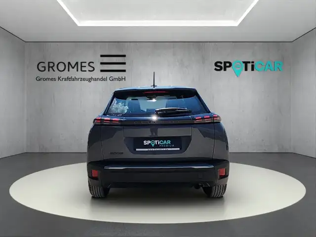 Peugeot 2008 view 4