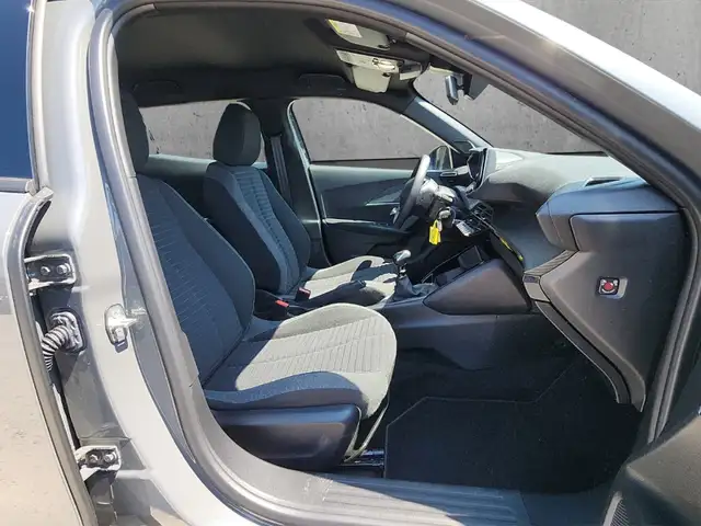 Peugeot 2008 view 13