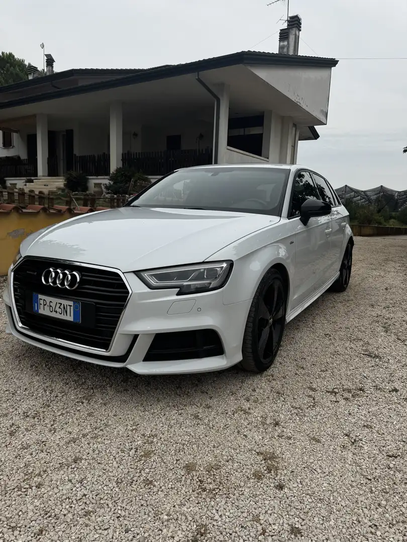 Audi Audi A3 Sportback  4x4 SLine - 1