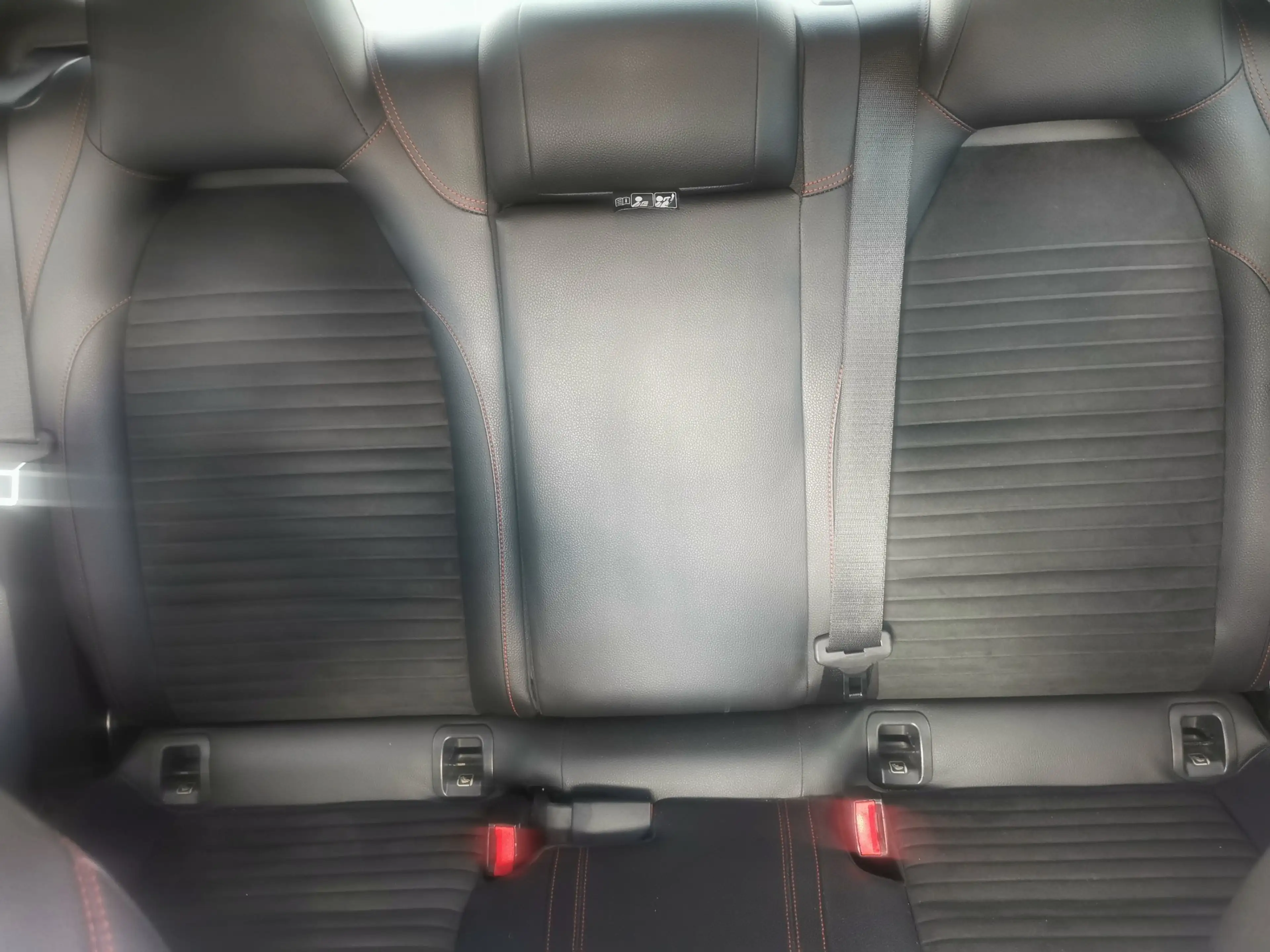 Mercedes-Benz CLA 200 CLA 200 CDI / AMG — photo 7