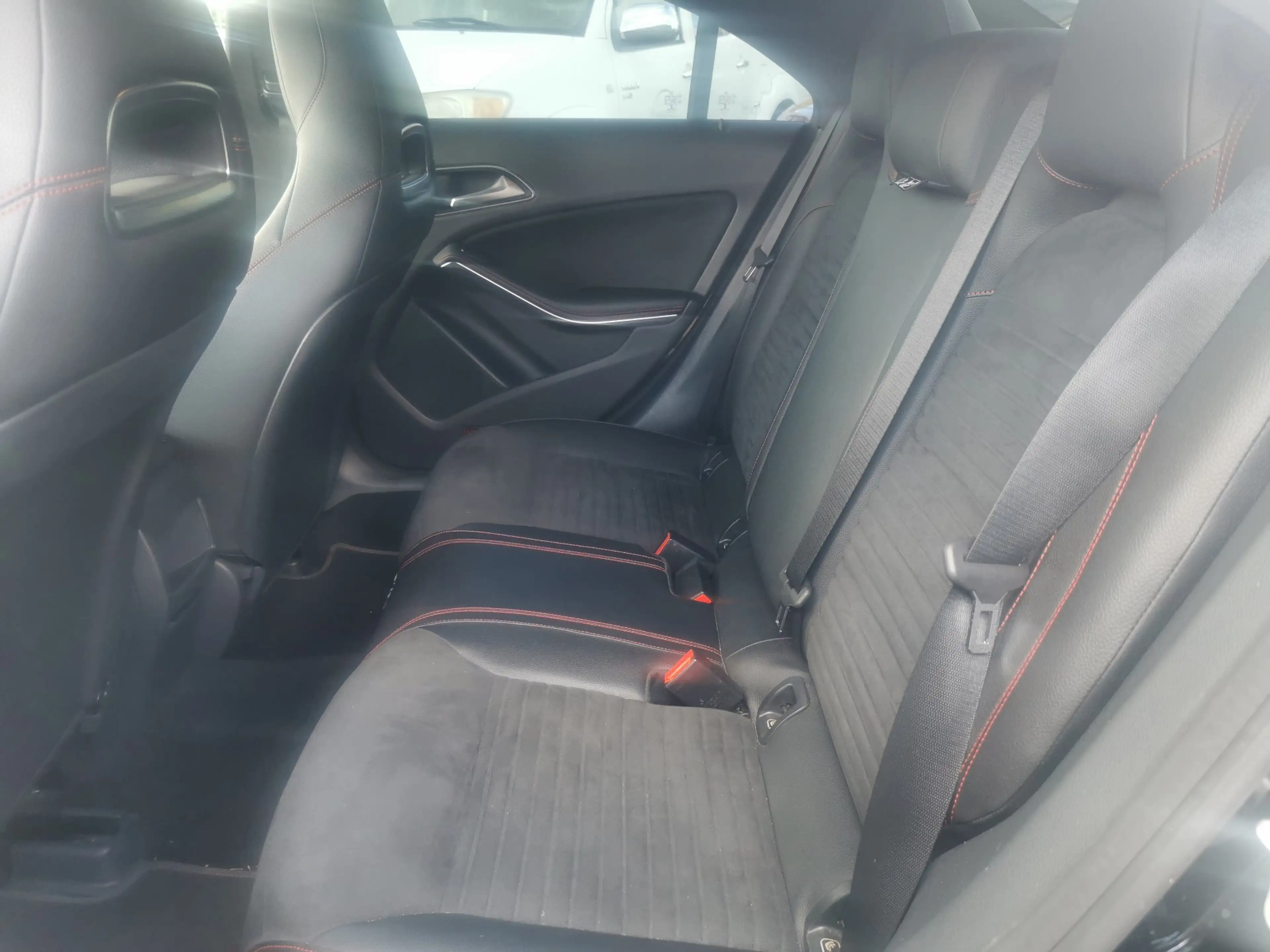 Mercedes-Benz CLA 200 CLA 200 CDI / AMG — photo 8