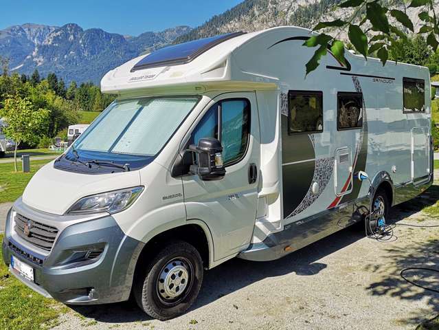 Imagine Caravans-Wohnm Trigano Roller Team Granduca 285TL *Einzelbetten*SAT*solar