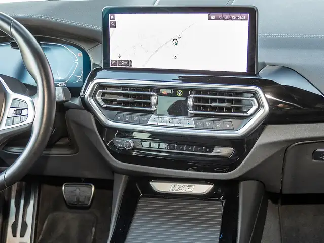 BMW Ix3 view 7