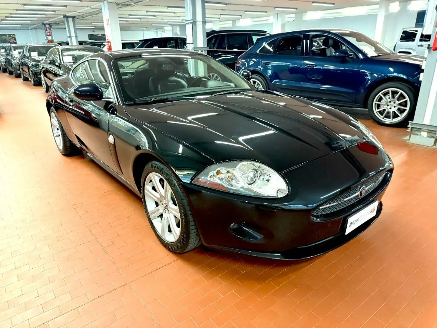 Jaguar XK 3.5 V8 Coupé Black - 2
