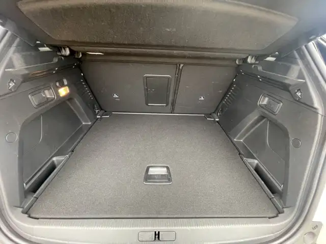 Peugeot 3008 view 7