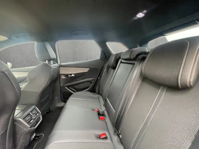 Peugeot 3008 view 8