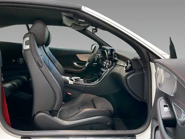 Mercedes-Benz C Class view 12