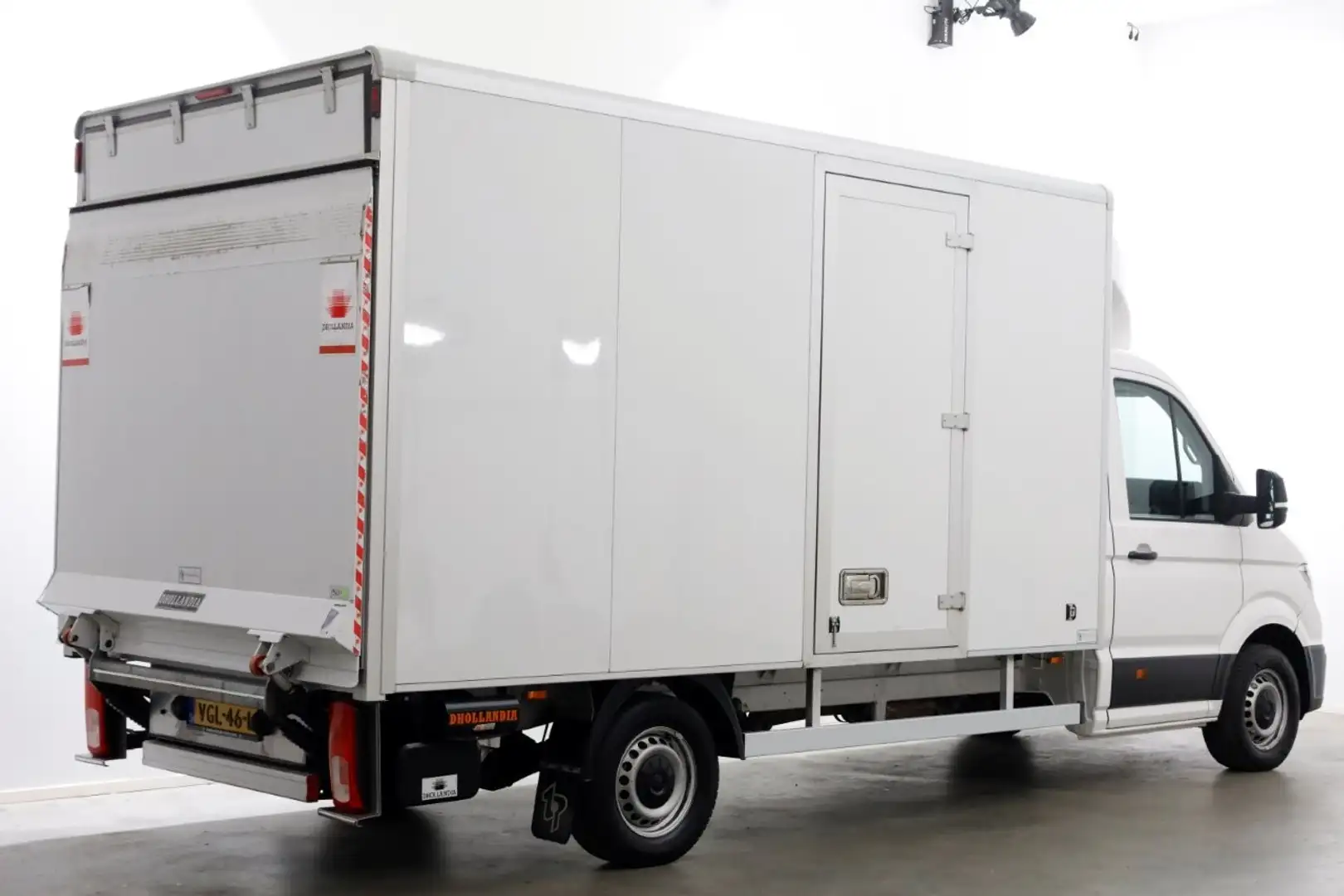 Volkswagen Crafter 35 2.0 TDI 177pk Bakwagen met laadklep 08-2020 Blanco - 2