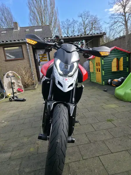 Ducati Hypermotard 950 - foto 2