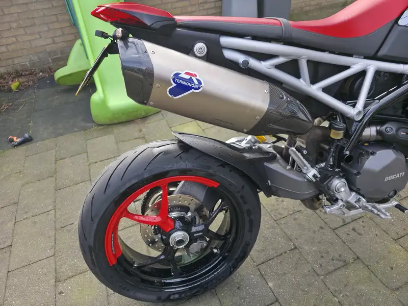 Ducati Hypermotard 950 - foto 4