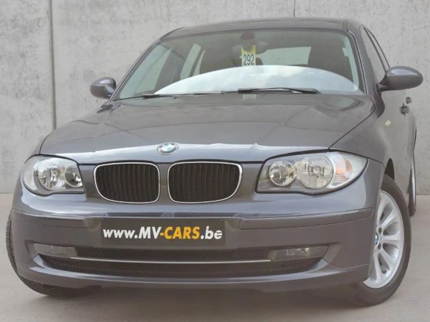 BMW 116 BMW 116i/5-deur/multist./zetelv./Pdc Grijs - 1