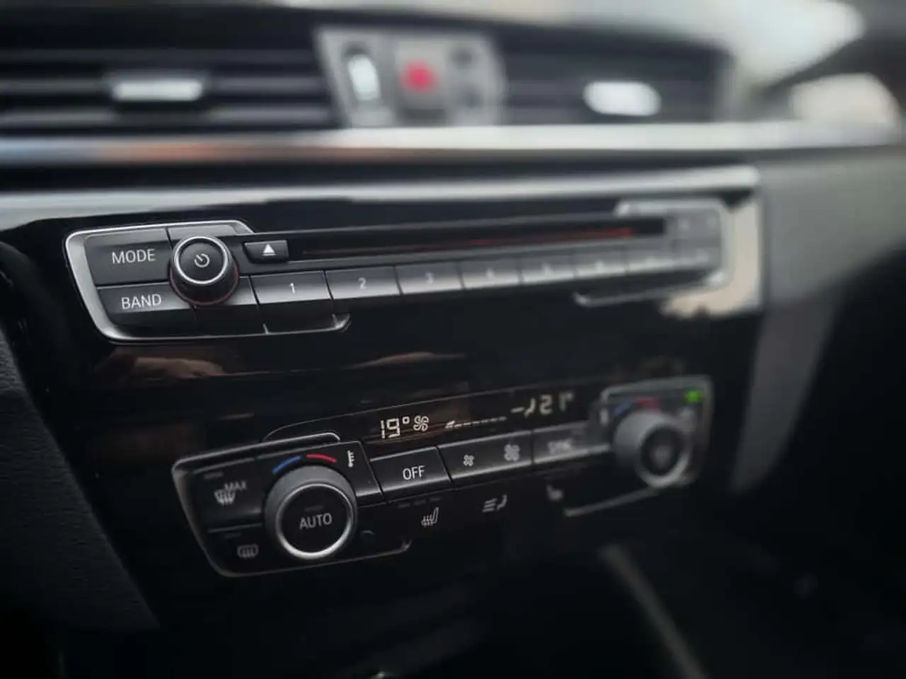 BMW X1 снимка BMW X1