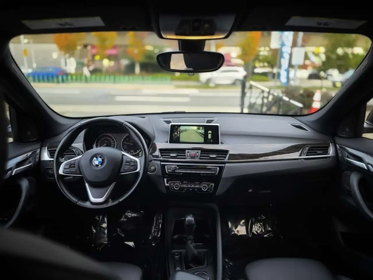 BMW X1 снимка BMW X1