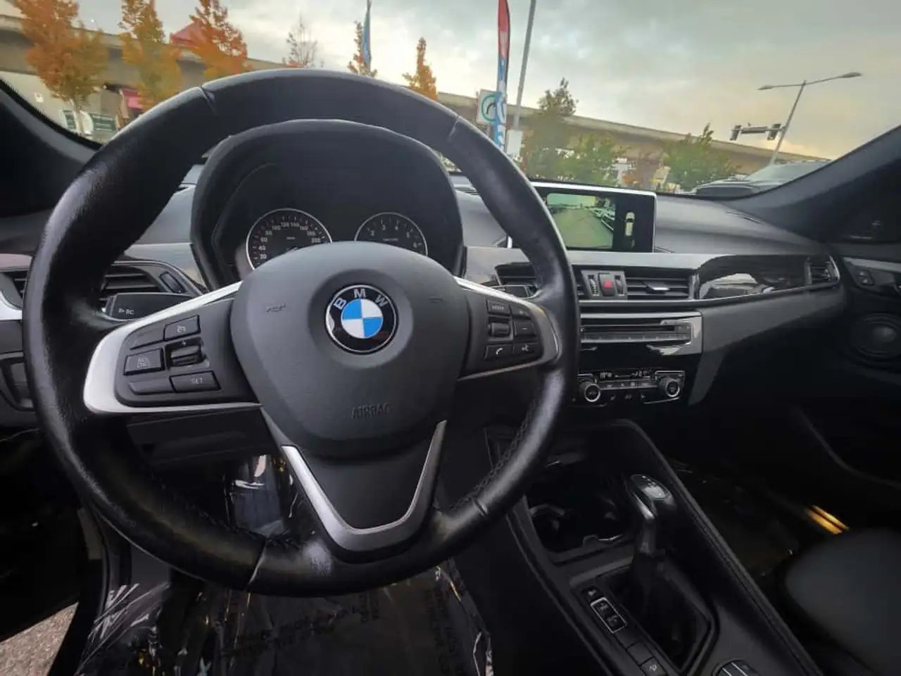 BMW X1 снимка BMW X1