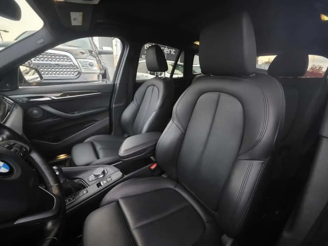 BMW X1 снимка BMW X1