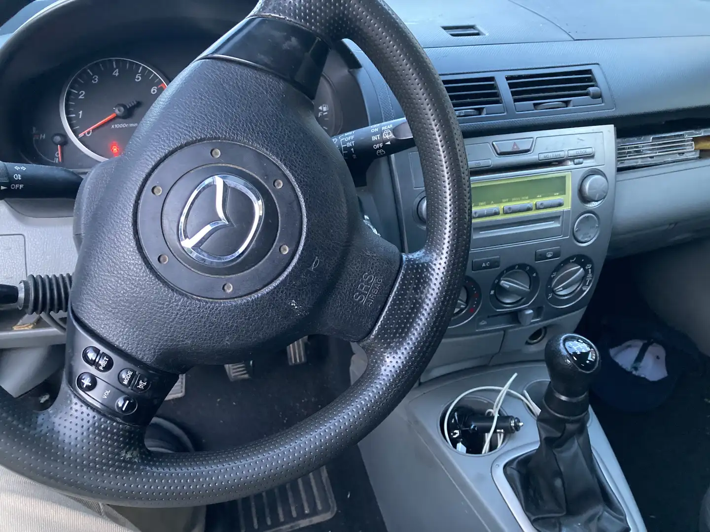 Mazda 2 1.4 Exclusive Šedá - 2