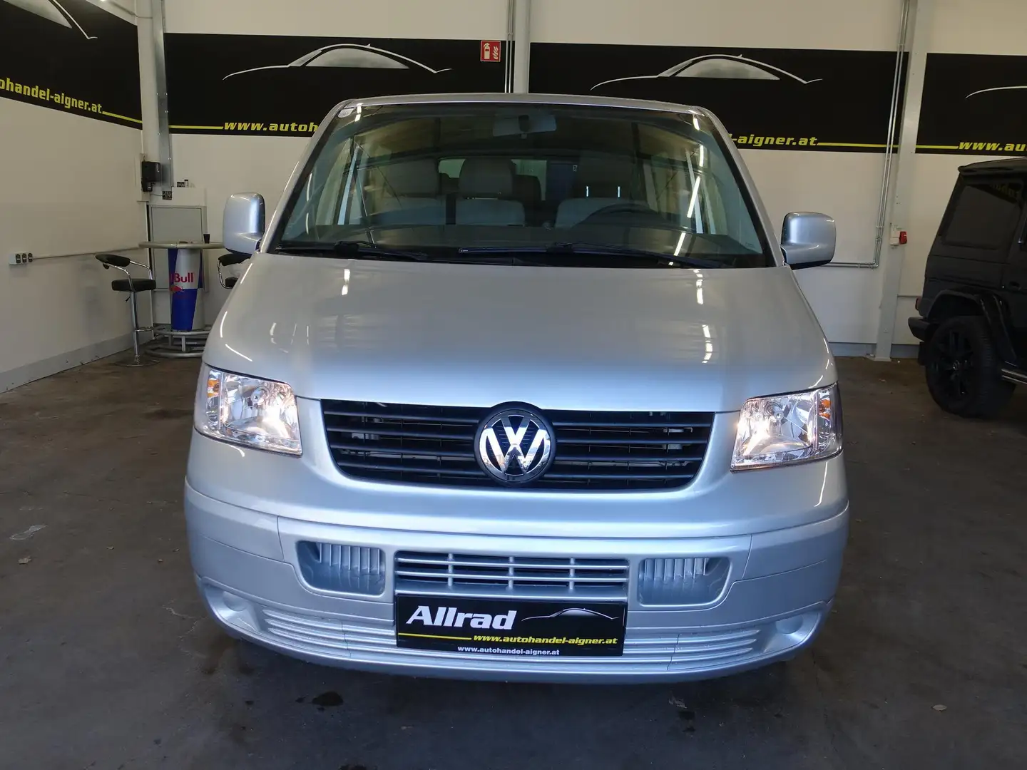 Volkswagen T5 Caravelle Caravelle 2,5 TDI 4motion D-PF Grau - 2