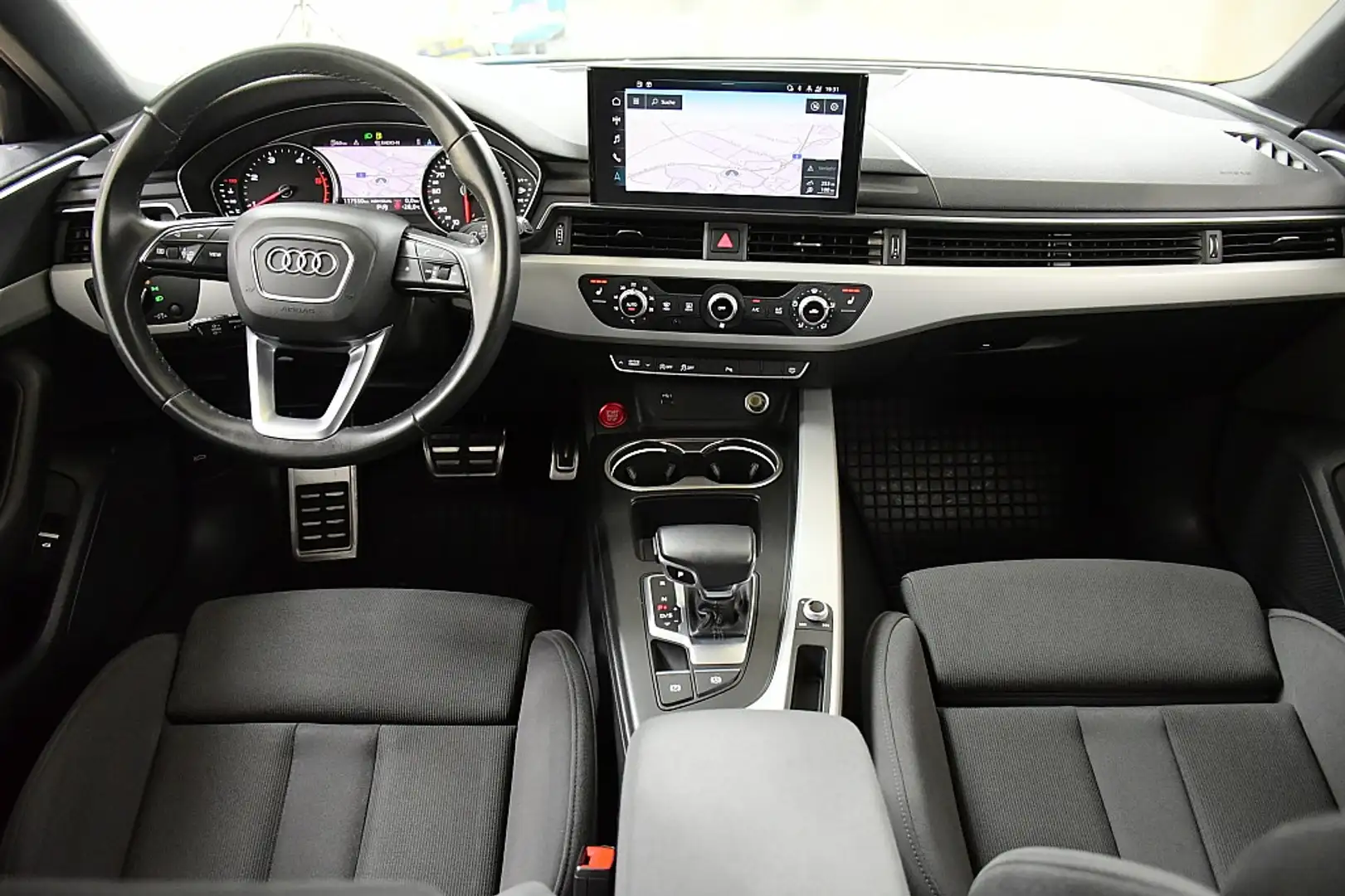 Audi A4 Avant 30 TDI S-line S-tronic Negro - 2