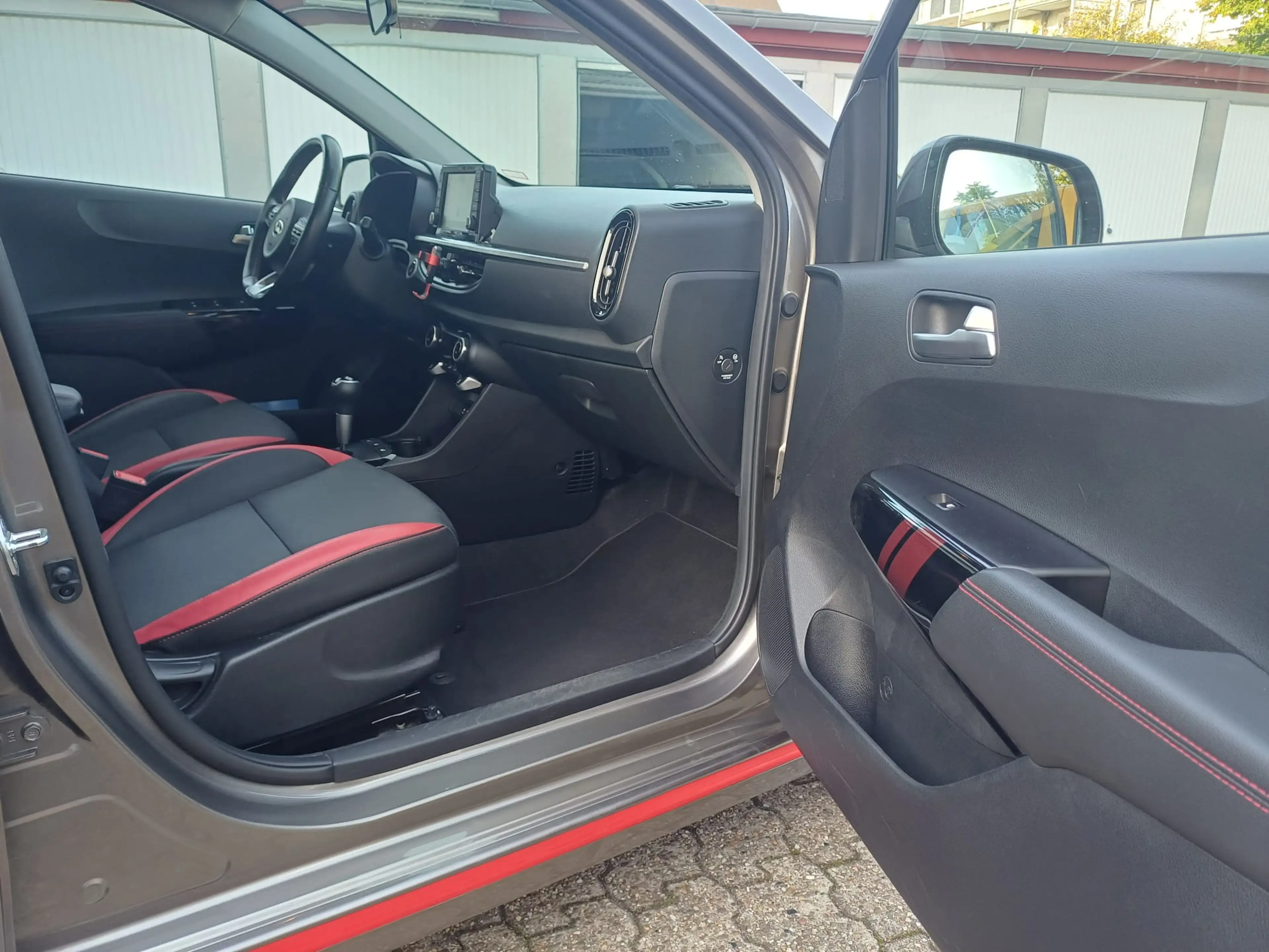 Kia Picanto GT-Line — photo 11