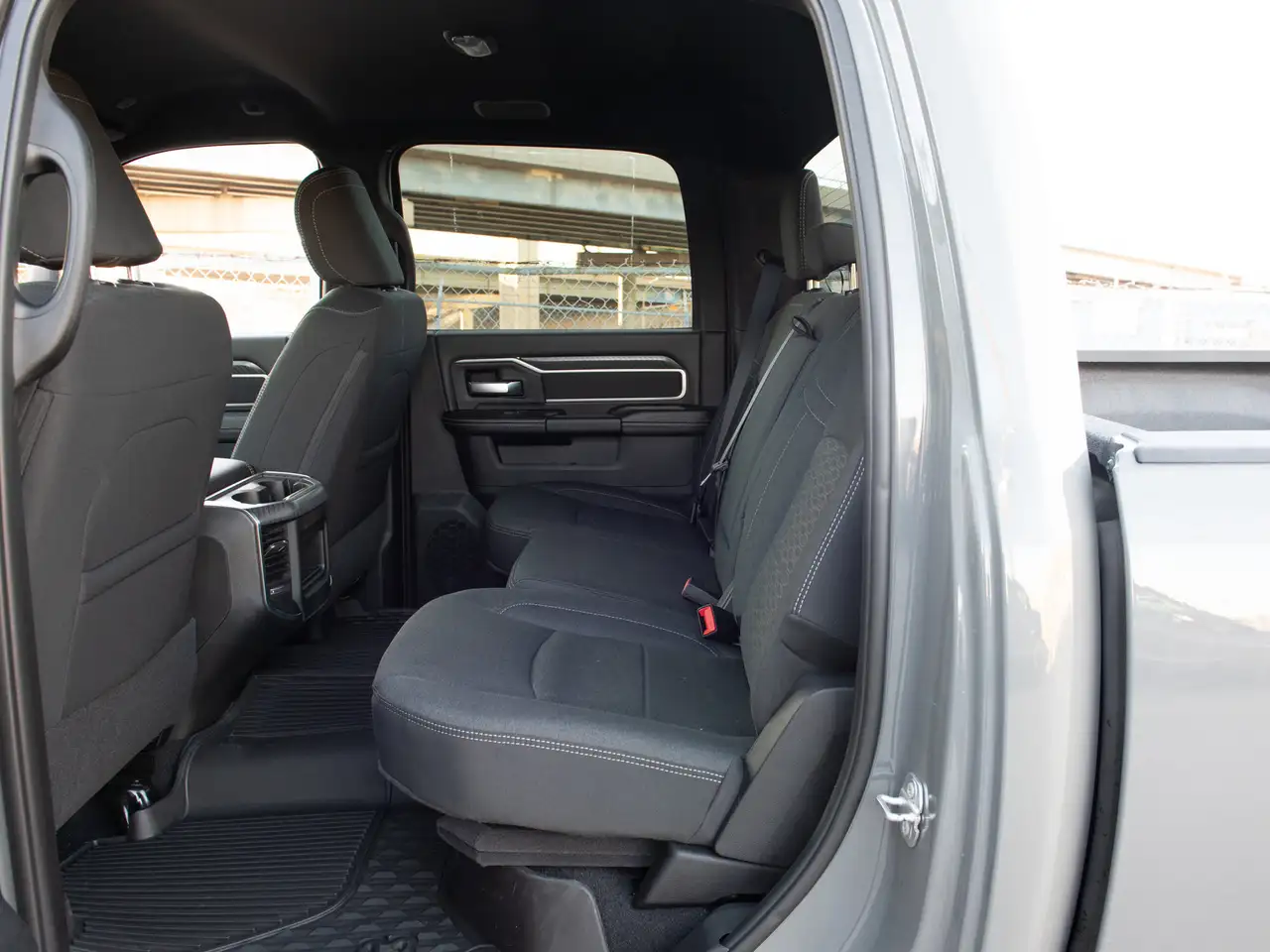 RAM 3500 снимка RAM 3500