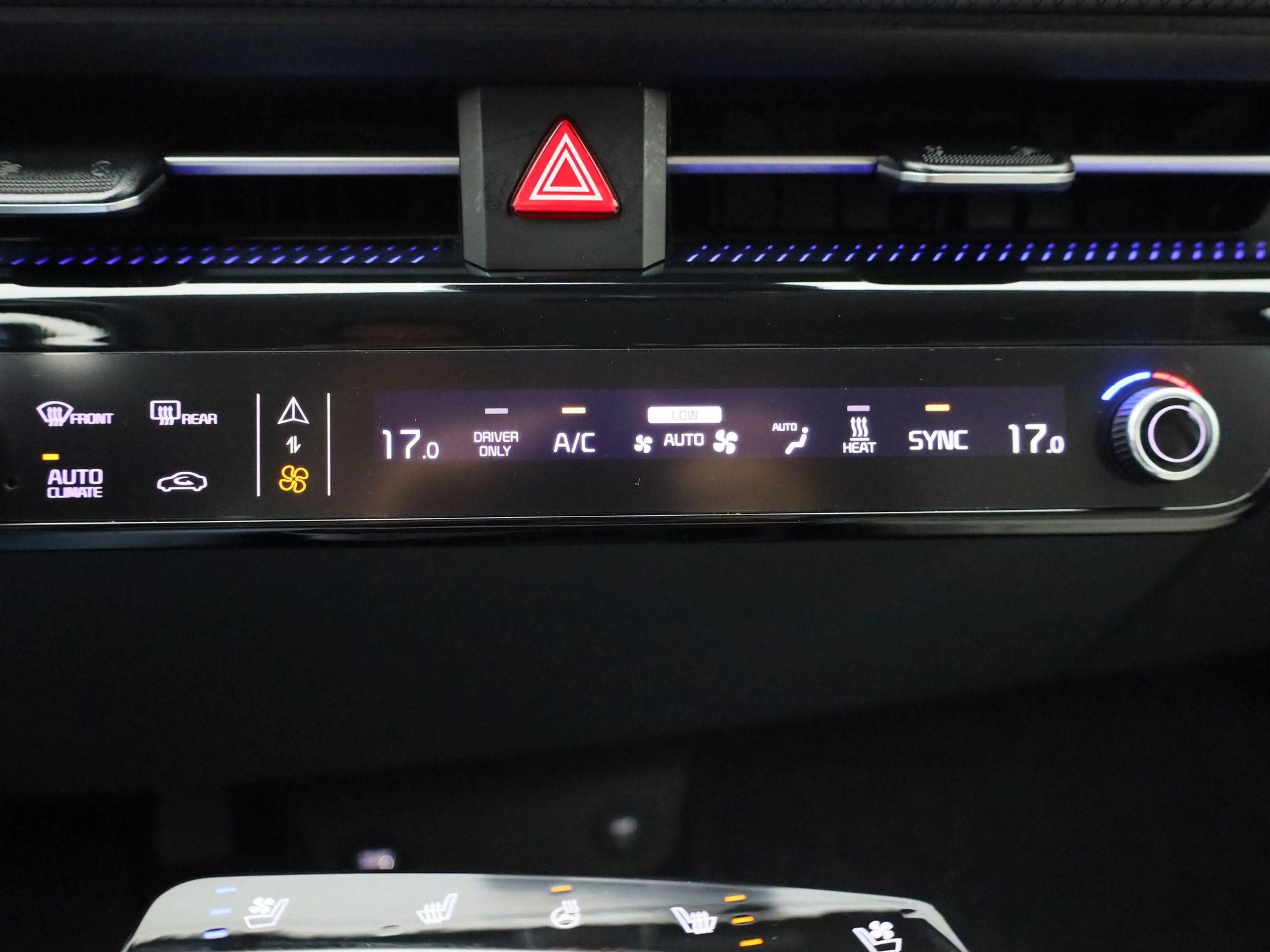 Kia EV6 BEV 77,4 kWH Pace HEAD-UP DISPLAY | MERIDIAN | ZET — photo 21