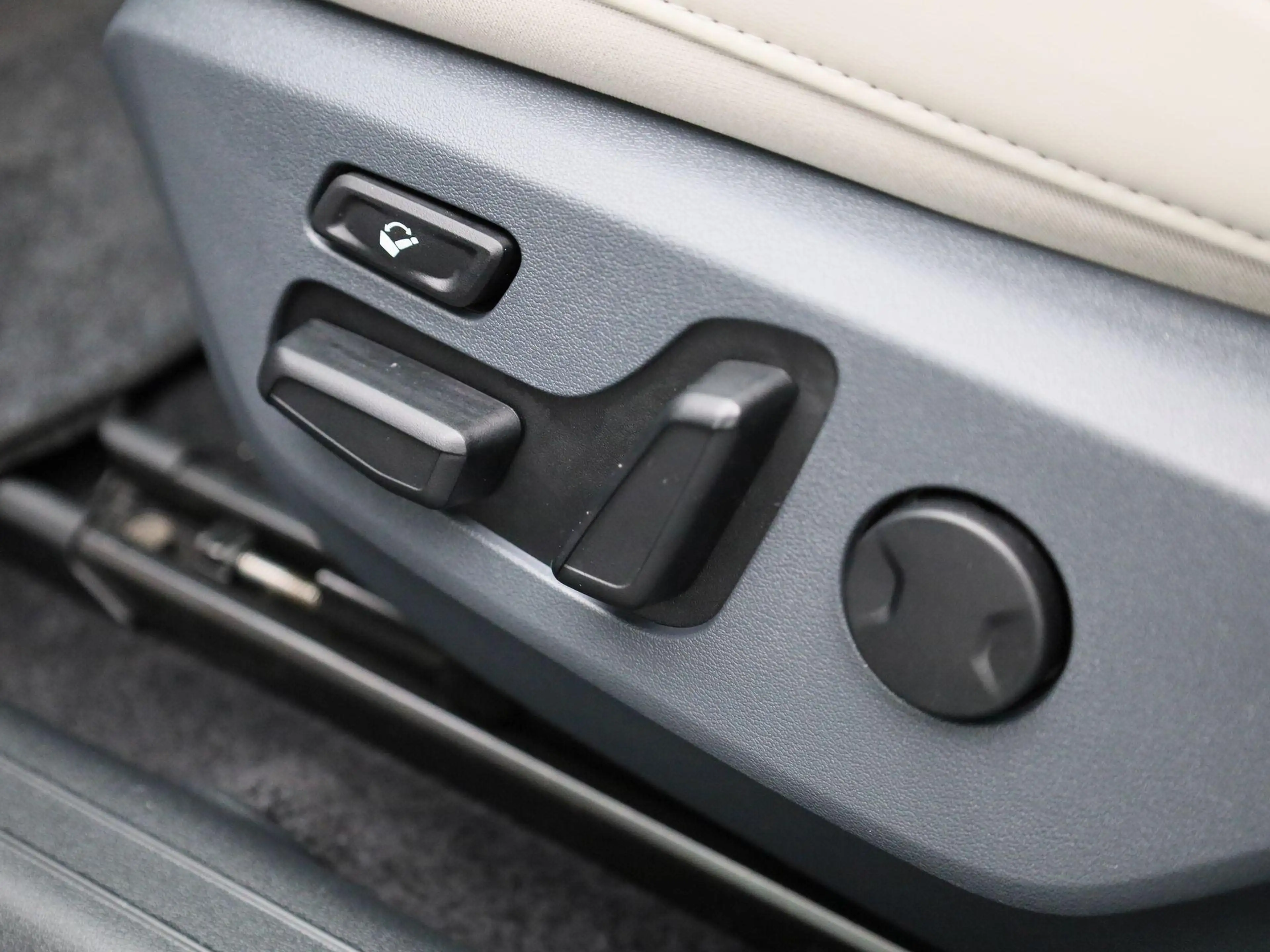 Kia EV6 BEV 77,4 kWH Pace HEAD-UP DISPLAY | MERIDIAN | ZET — photo 33