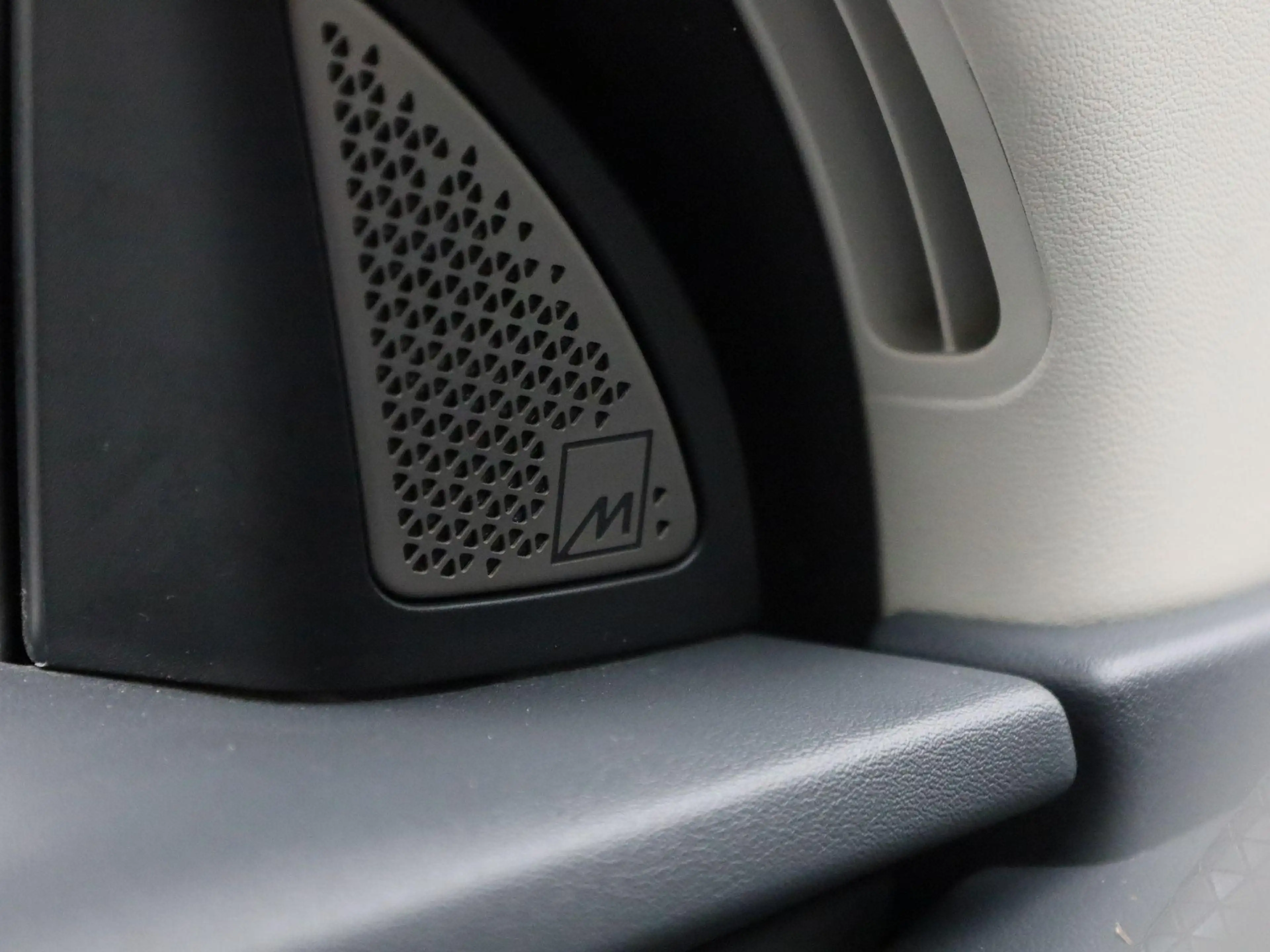 Kia EV6 BEV 77,4 kWH Pace HEAD-UP DISPLAY | MERIDIAN | ZET — photo 31