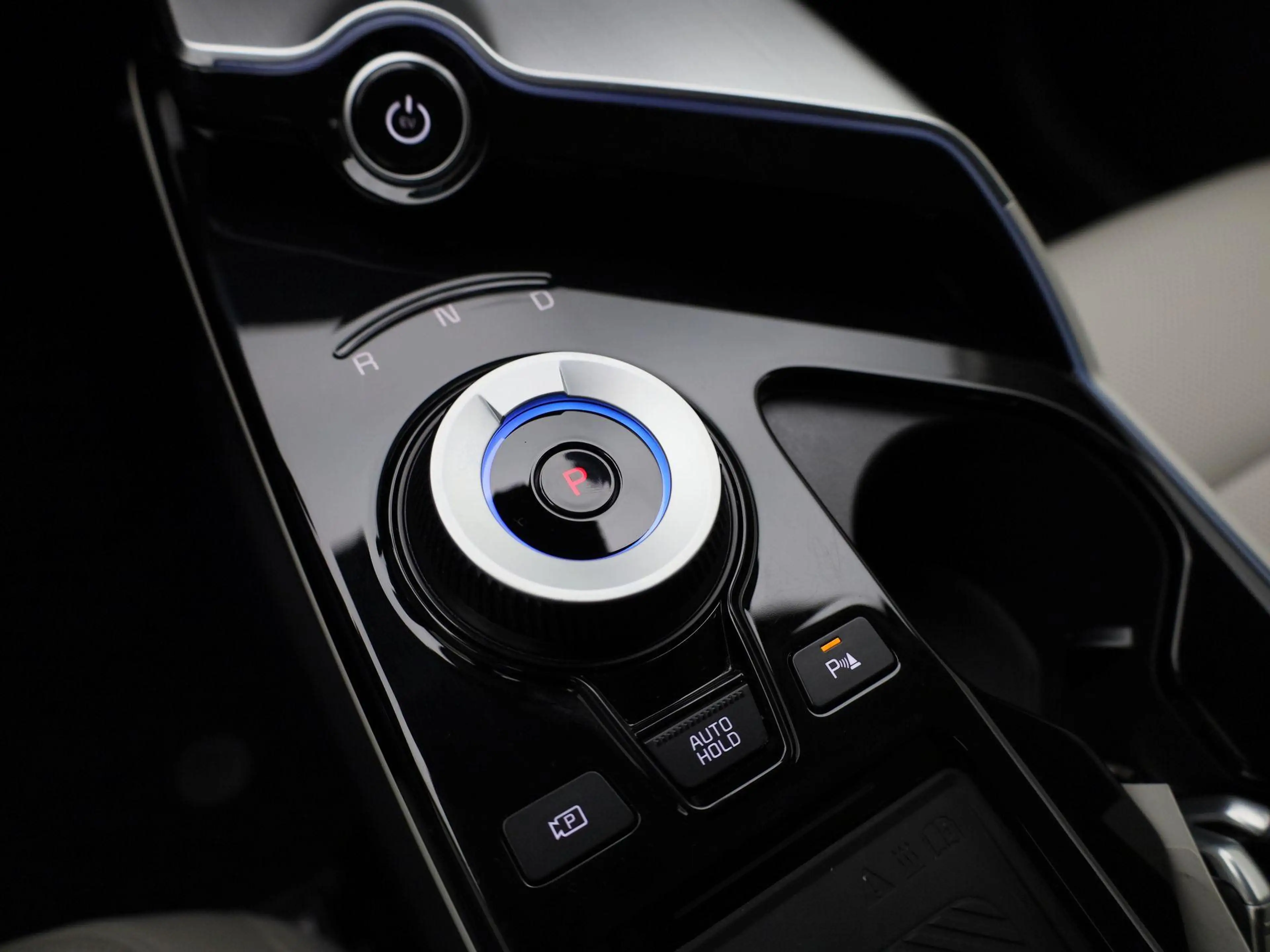 Kia EV6 BEV 77,4 kWH Pace HEAD-UP DISPLAY | MERIDIAN | ZET — photo 25