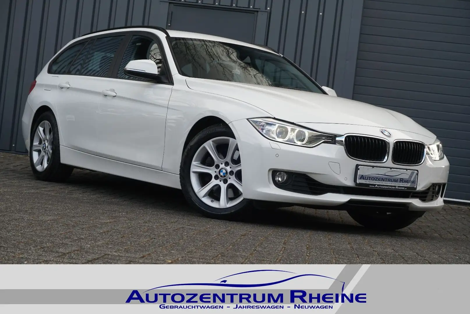 BMW 330 d Touring Bi-Xenon PDC DAB AHK KLIMA Weiß - 1