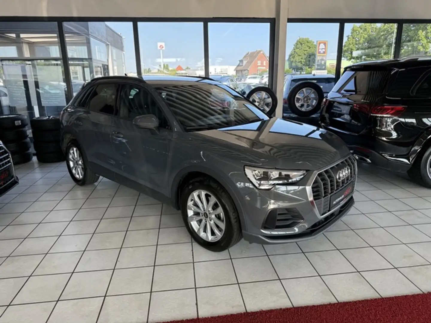 Audi Q3 35 TDI S-Tronic LED+ALU+AHK+8-FAch Bereift Grigio - 2