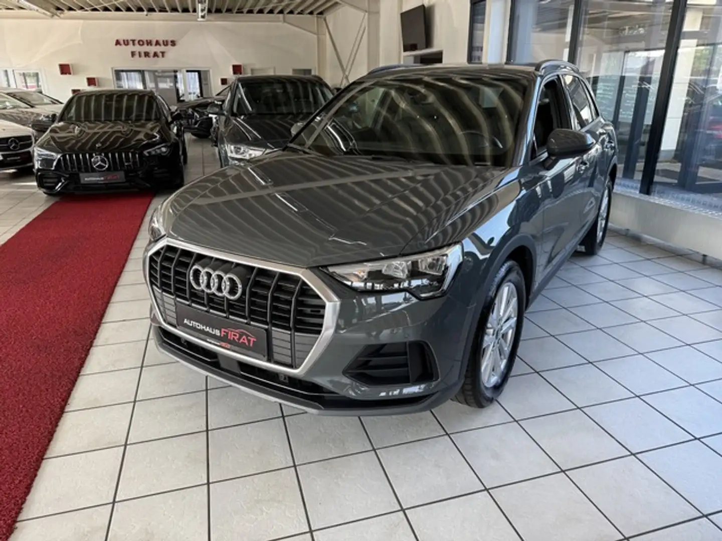 Audi Q3 35 TDI S-Tronic LED+ALU+AHK+8-FAch Bereift Grigio - 1
